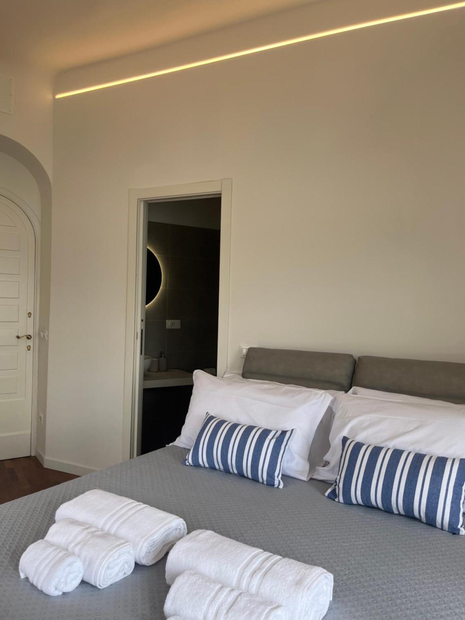 Le Finestre Veneris Hotel ปอร์โตเวเนเร ภายนอก รูปภาพ