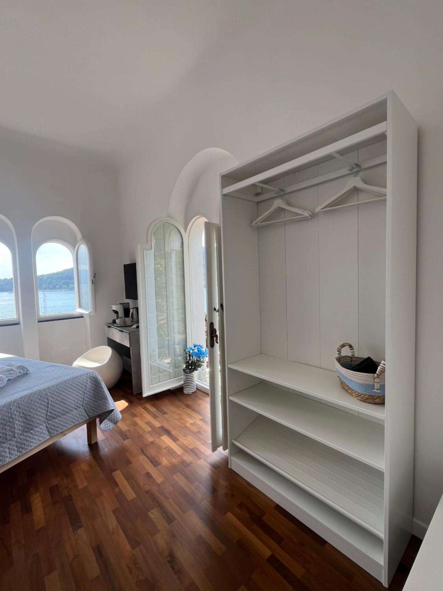 Le Finestre Veneris Hotel ปอร์โตเวเนเร ภายนอก รูปภาพ