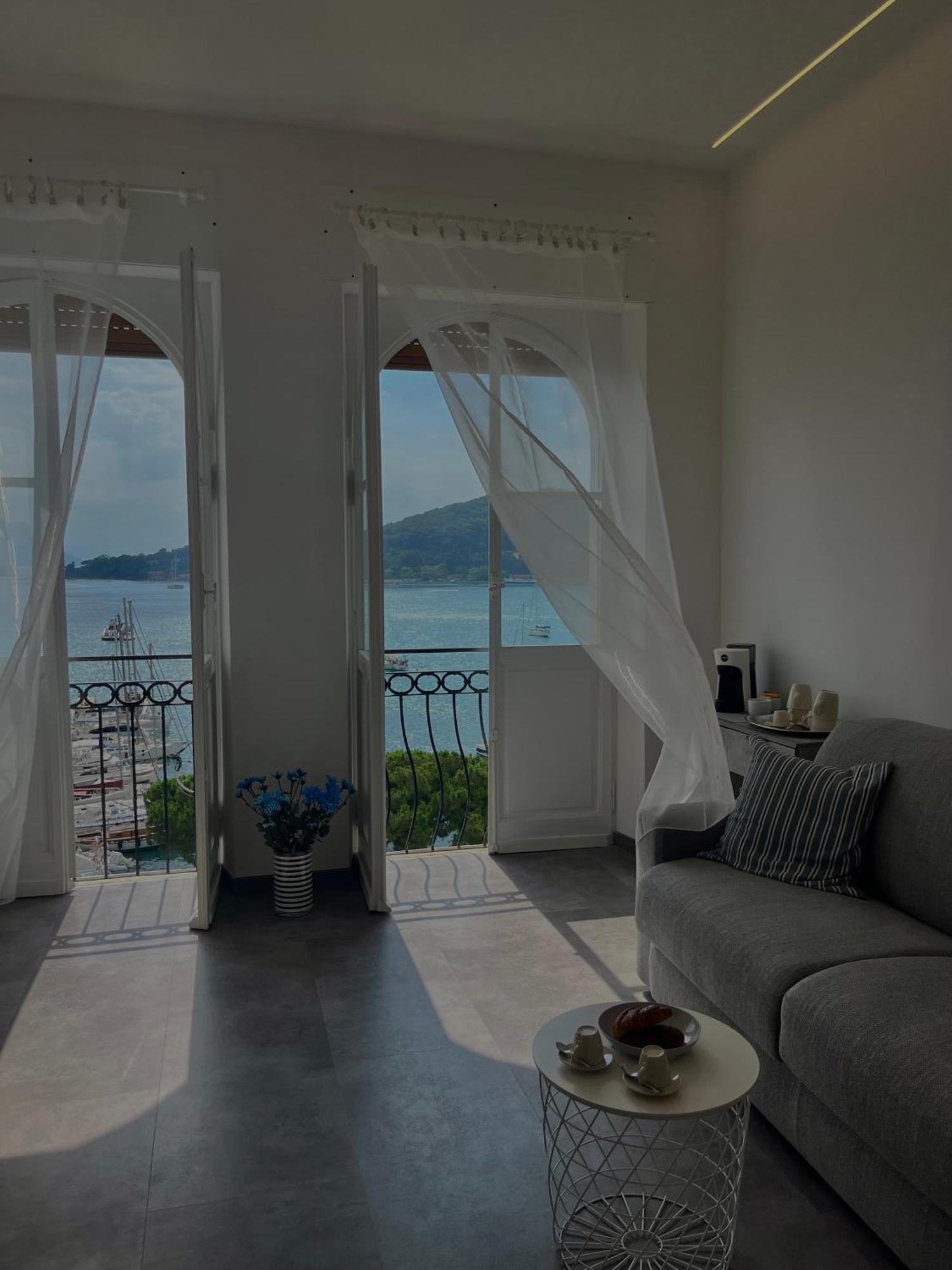 Le Finestre Veneris Hotel ปอร์โตเวเนเร ภายนอก รูปภาพ