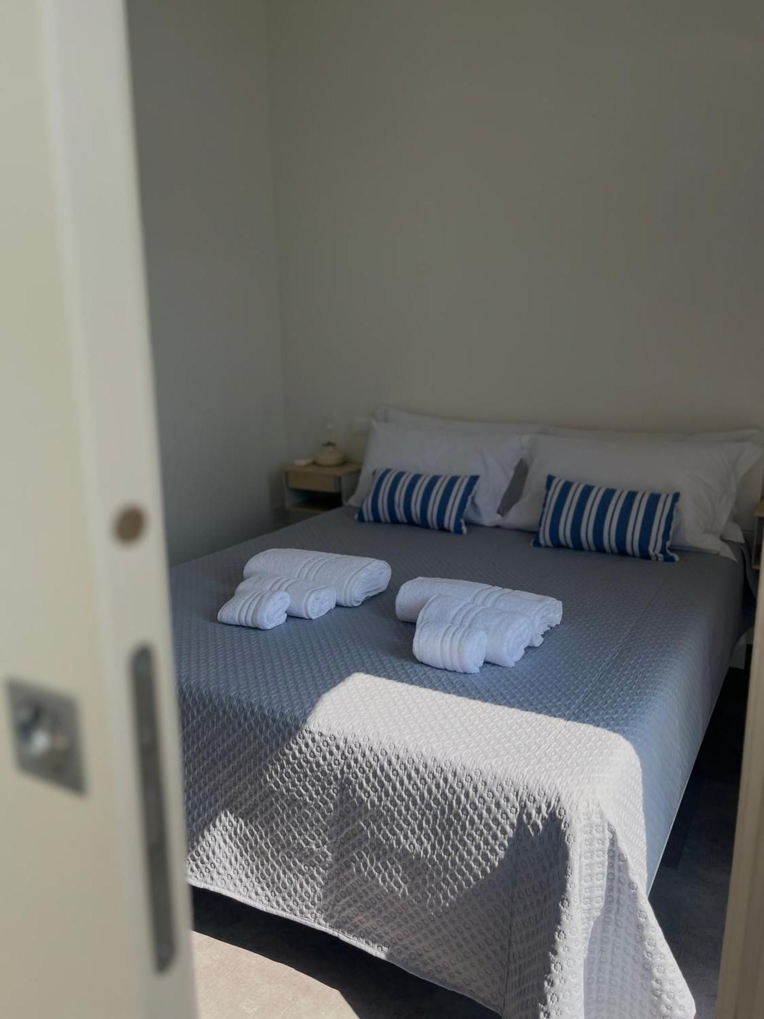 Le Finestre Veneris Hotel ปอร์โตเวเนเร ภายนอก รูปภาพ